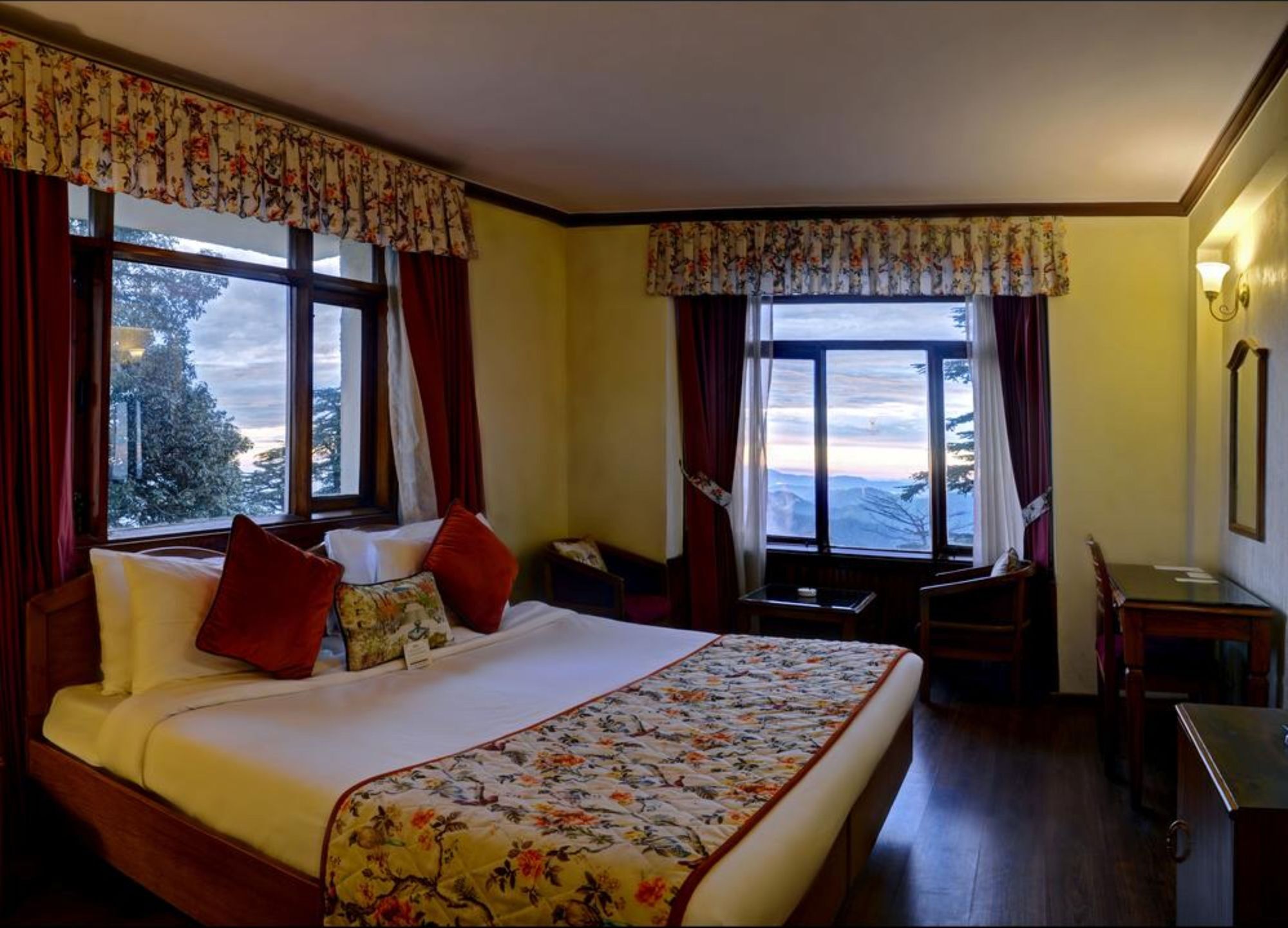 Summit Le Royale Hotel, Shimla Buitenkant foto